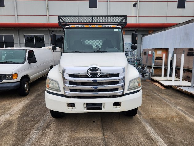 Image for 2011 Hino Flatbed Truck
