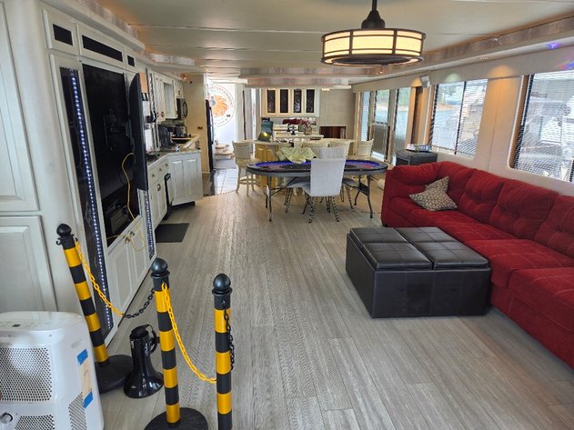 Image for 1998 Stardust 16' x 86' Houseboat