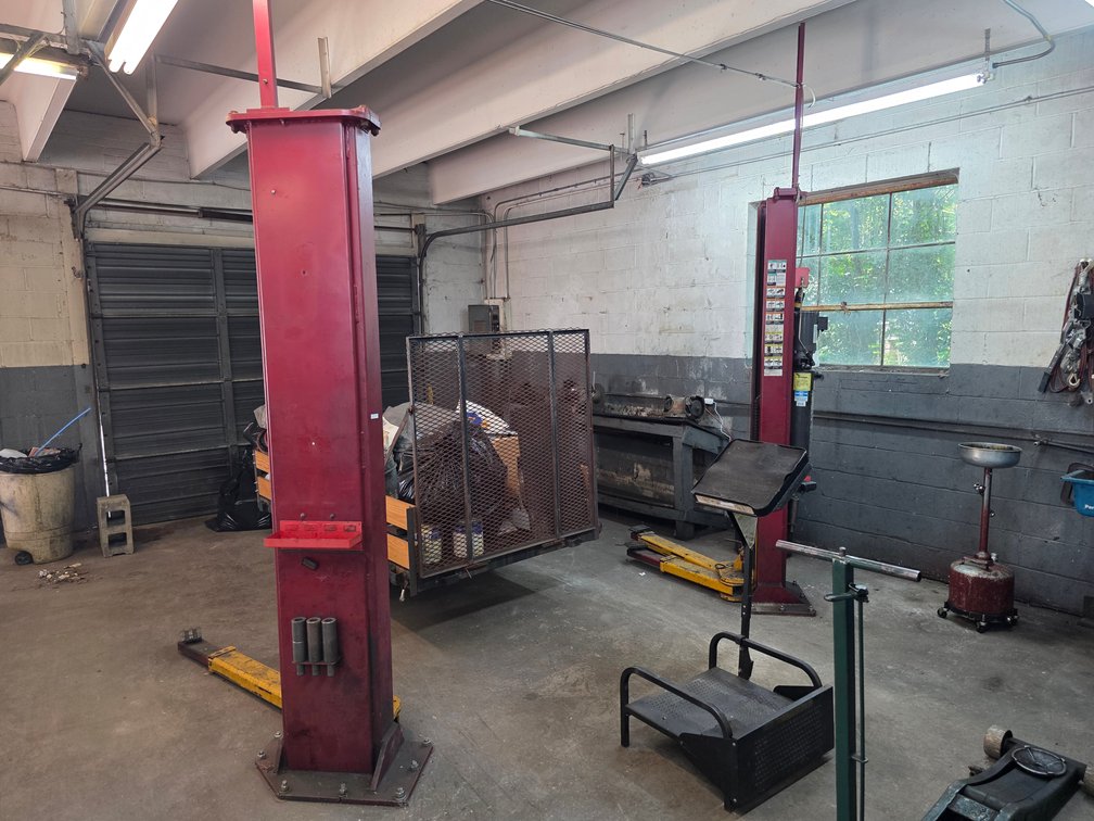 Image for Former Mechanics Shop in Easley, SC