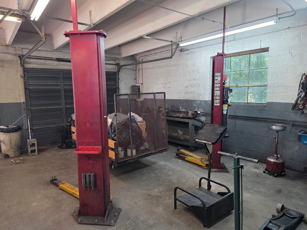 Image for Former Mechanics Shop in Easley, SC