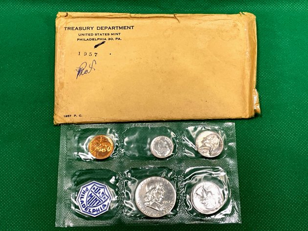 Image for 26-015 Mid-February Silver Coin & Currency Auction