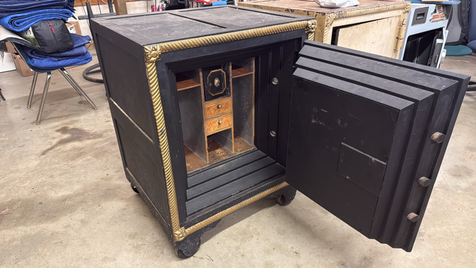 Image for 26-028 Liquidation of Hendricks Safe and Lock Service