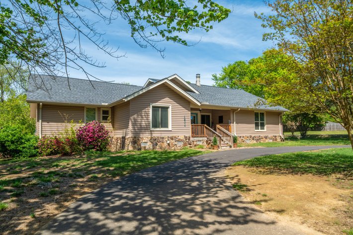 3 BEDROOM 3 BATHROOM HOME AUCTION – HEBER SPRINGS, AR