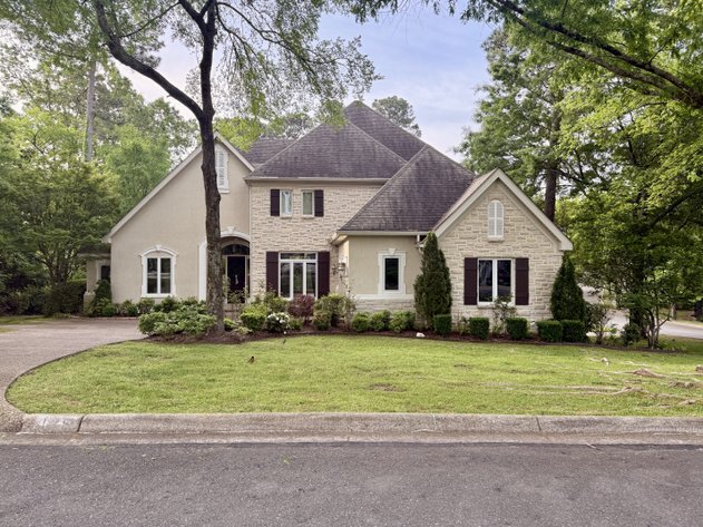 LOTUS VALLEY REAL ESTATE AUCTION – HOT SPRINGS, AR