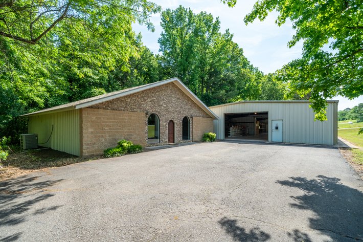 NO RESERVE COMMERCIAL REAL ESTATE AUCTION – DARDANELLE, AR