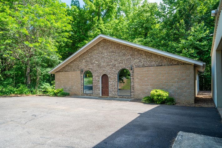 NO RESERVE COMMERCIAL REAL ESTATE AUCTION – DARDANELLE, AR