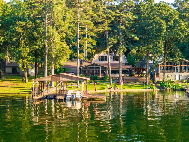 LAKE HAMILTON ARKRIDGE ESTATES NO RESERVE HOME AUCTION – HOT SPRINGS, AR