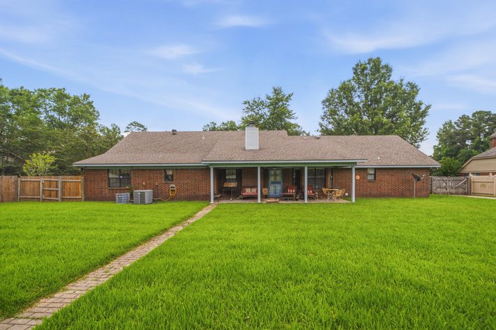 NO RESERVE HOME AUCTION | PINE BLUFF, AR