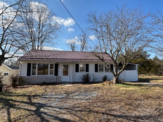 5821 LONE STAR ROAD  KINGSPORT, TN 37660