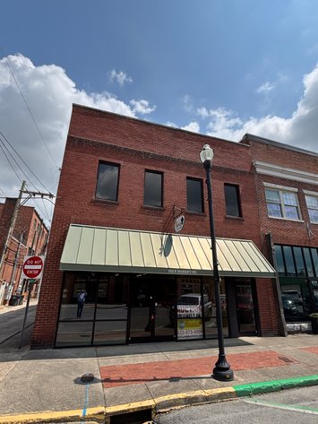 112 E. MARKET STREET  KINGSPORT, TENNESSEE 37660