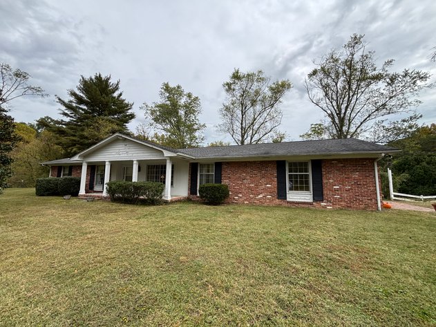 602 SPRING BROOK DRIVE  BRISTOL, TN 37620