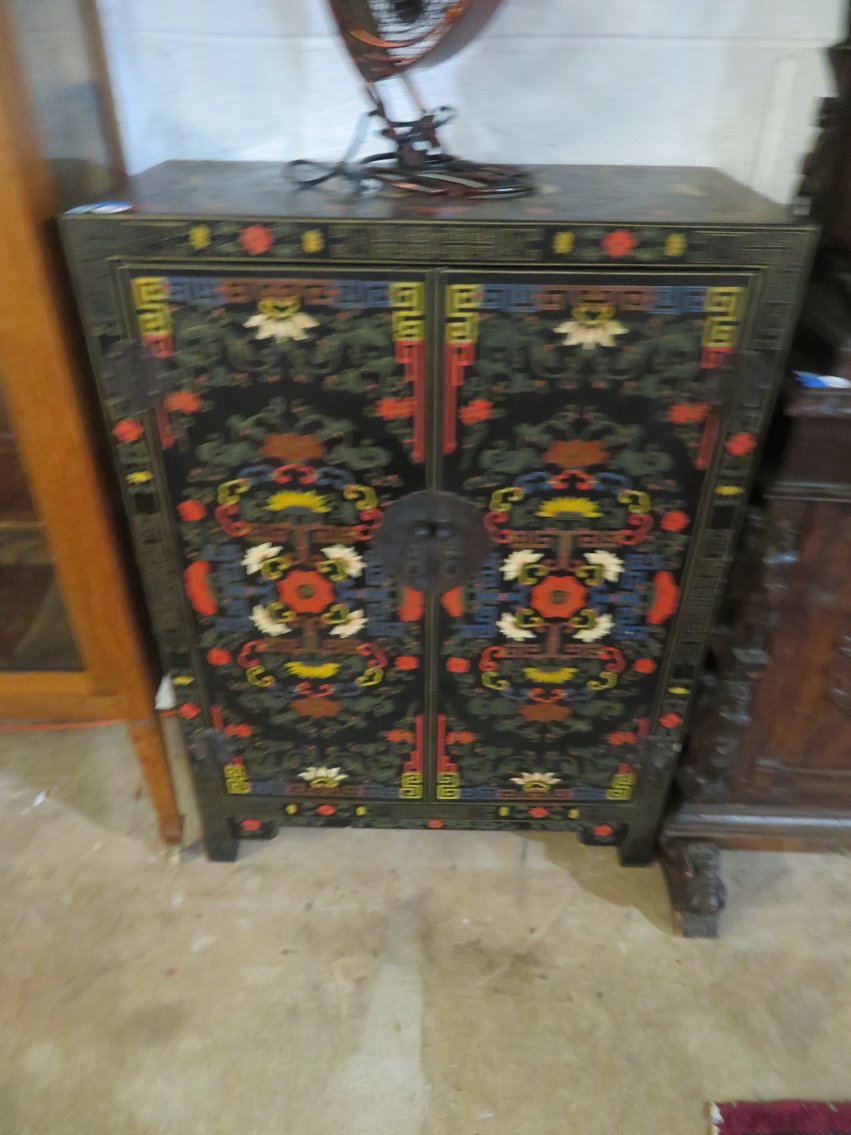 Image for Great Mid-Week Antique and Collectible Sale!