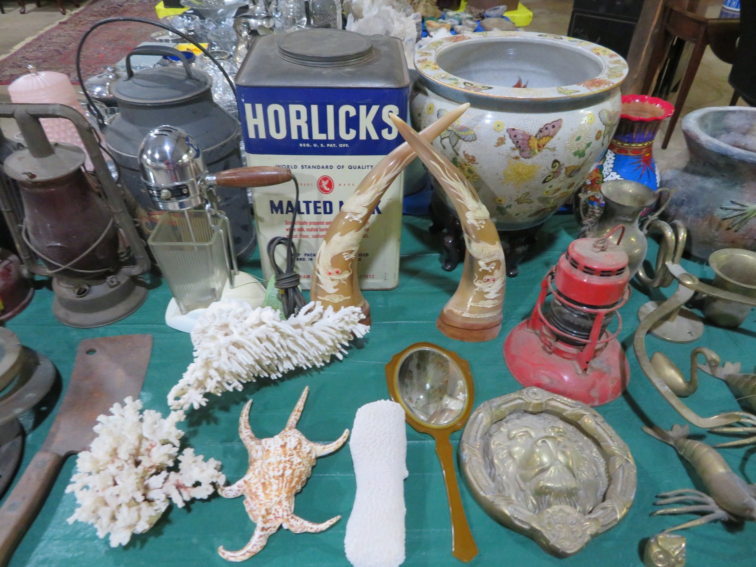 Image for Great Mid-Week Antique and Collectible Sale!