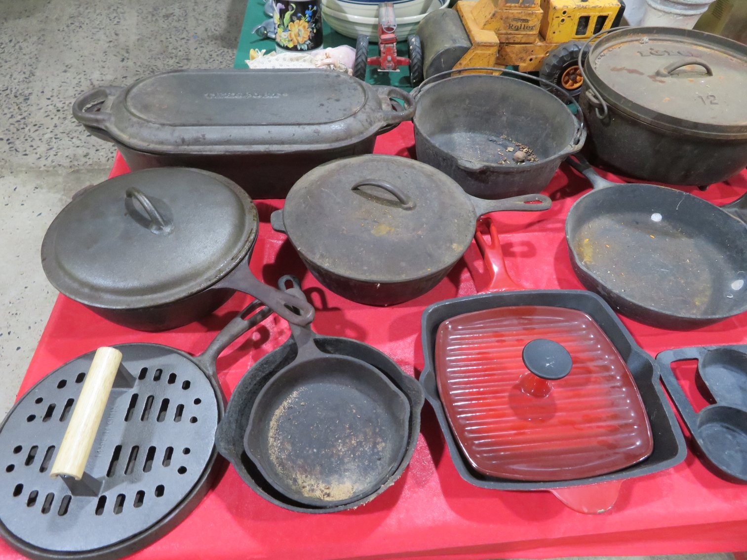 Image for Great Mid-Week Antique and Collectible Sale!