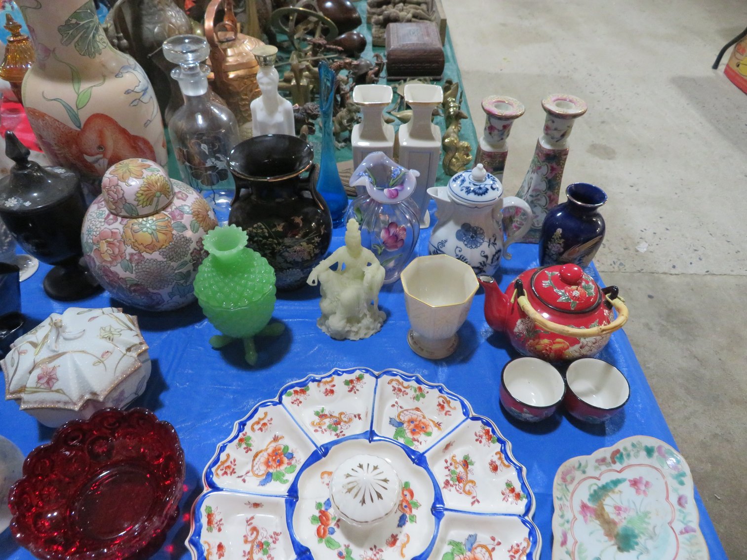 Image for Great Mid-Week Antique and Collectible Sale!