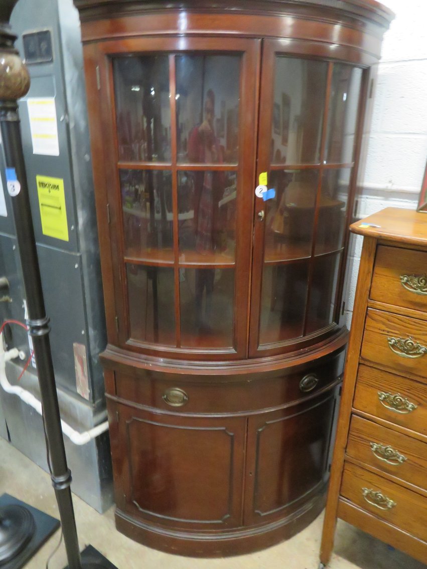 Image for Great Mid-Week Antique and Collectible Sale!