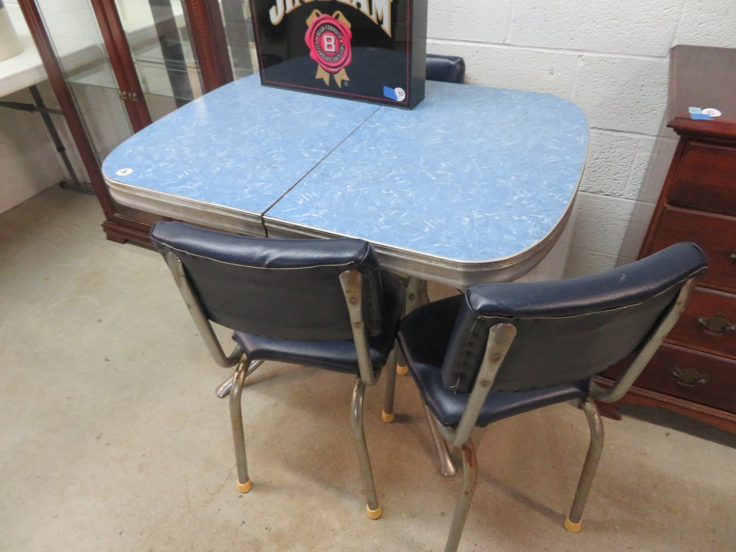 Image for Great Mid-Week Antique and Collectible Sale!