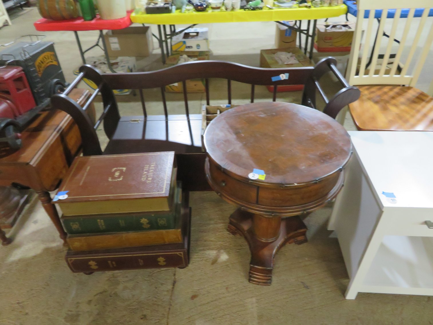 Image for Great Mid-Week Antique and Collectible Sale!