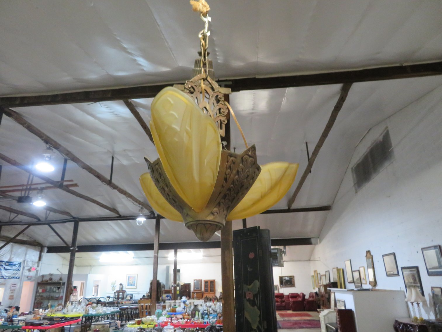 Image for Great Mid-Week Antique and Collectible Sale!