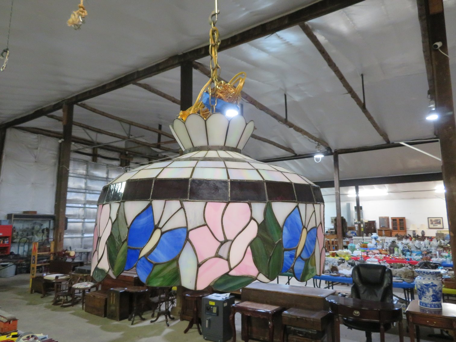 Image for Great Mid-Week Antique and Collectible Sale!