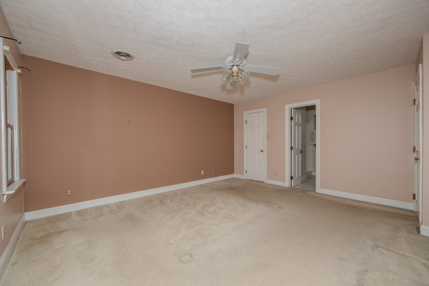 Image for SOLD: $325,000 — 62% Increase Over Starting Bid in Chester, VA