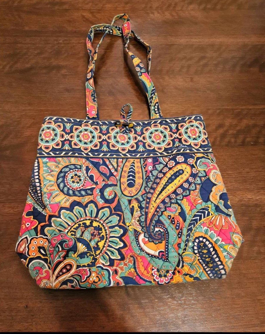 Image for Jackson Estate Fashion Jewelry and Coin Auction