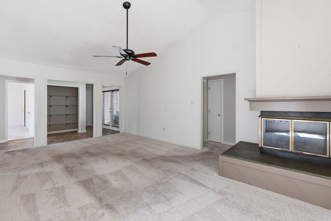 Image for Henrico Single-Level End-Unit Townhome Real Estate Auction | 12308 California Dr | Opening Bid Only $250,000
