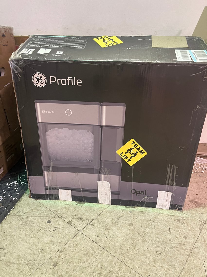 Image for St Albans, WV – Warehouse Liquidation Auction! Toyota Fork Lifts, Warehouse Carts, Pallets of Merchandise, and More!