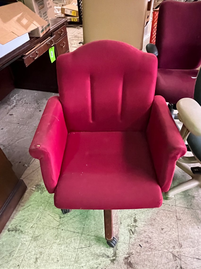Image for St Albans, WV – Warehouse Liquidation Auction! Toyota Fork Lifts, Warehouse Carts, Pallets of Merchandise, and More!