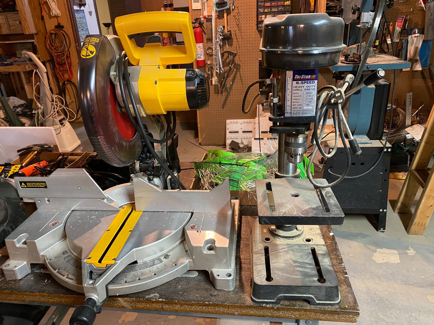 Image for McMurray, PA - Large Estate Auction: Like New Tools, Shop Equipment, Household Items, Furniture, Appliances, Canoe, and More!