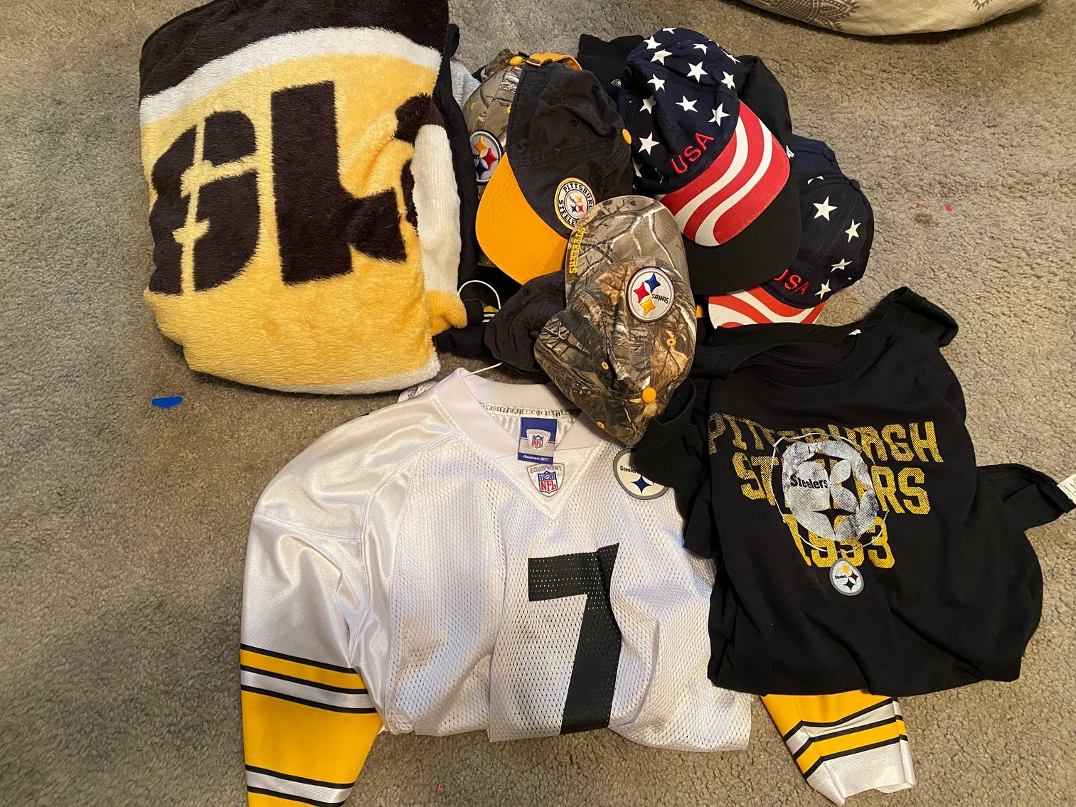 Image for McMurray, PA - Large Estate Auction: Like New Tools, Shop Equipment, Household Items, Furniture, Appliances, Canoe, and More!