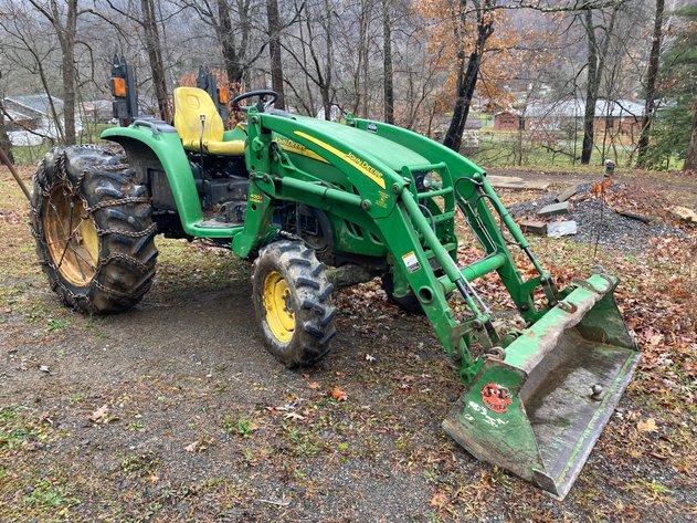 Image for Grafton, WV -- John Deere Tractor, Antiques, License Plates, Advertising Signs, and Much More!