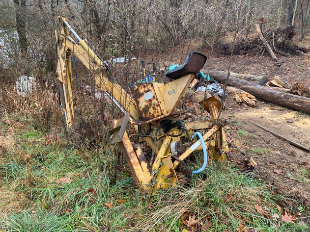 Image for Grafton, WV -- John Deere Tractor, Antiques, License Plates, Advertising Signs, and Much More!