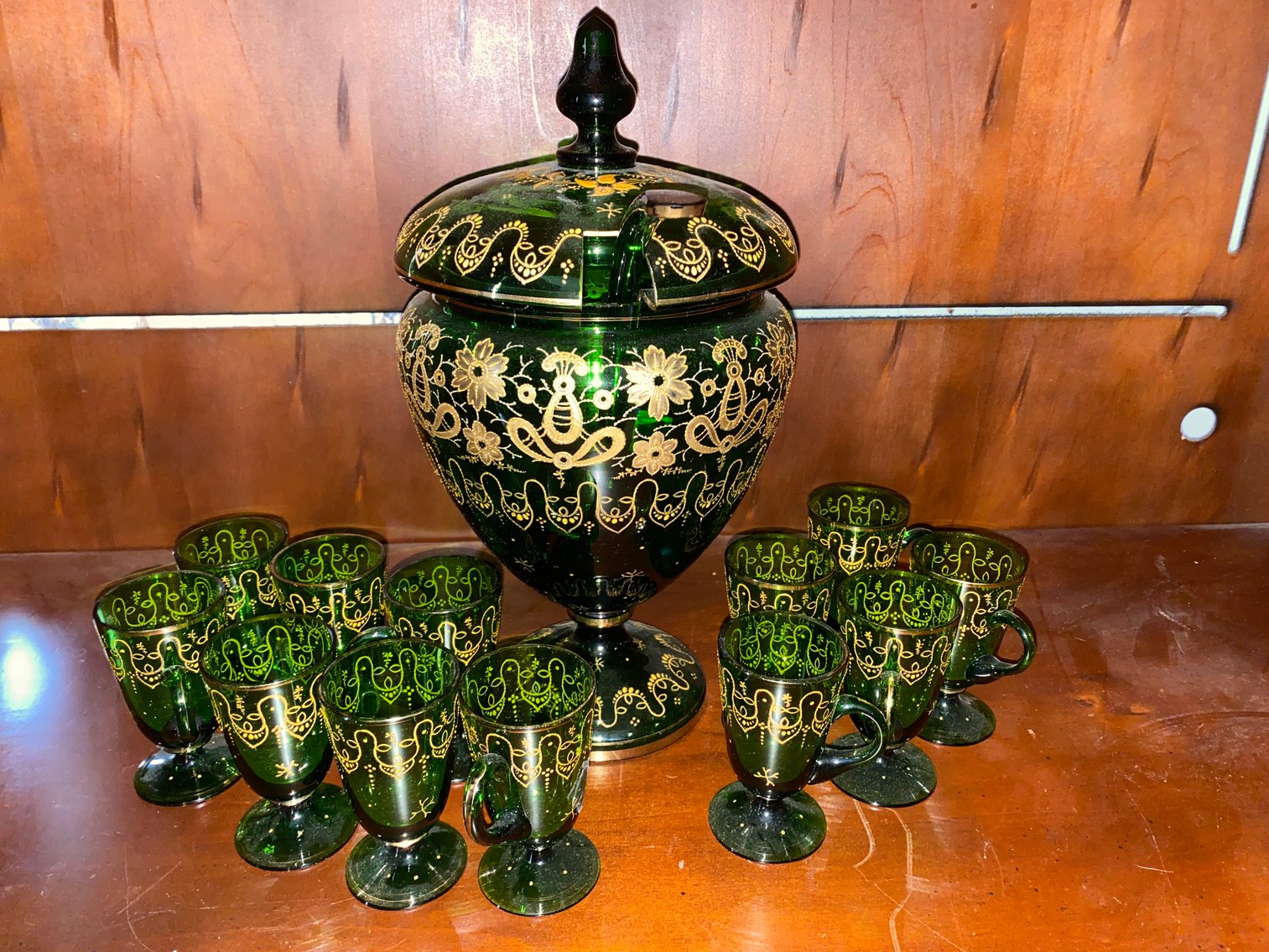 Image for Oak Hill, WV -- Willard Lee Ball Estate: Beautiful Glassware, China, Antique Furniture, and Household Items