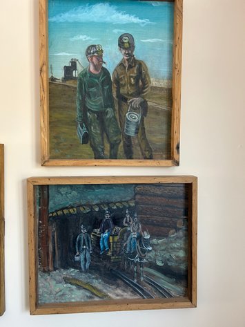 Image for Washington, PA -- Large Estate Auction Featuring Firearms, Antiques, Fine Glassware, Artwork, & Household Contents (Nearly 500 Lots!)