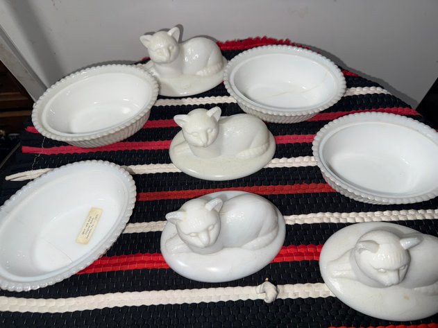 Image for Hurricane, WV – Glassware, Antiques, Clocks, Lamps, Diecast Cars, Model Planes, Model Boats, Artwork and More!