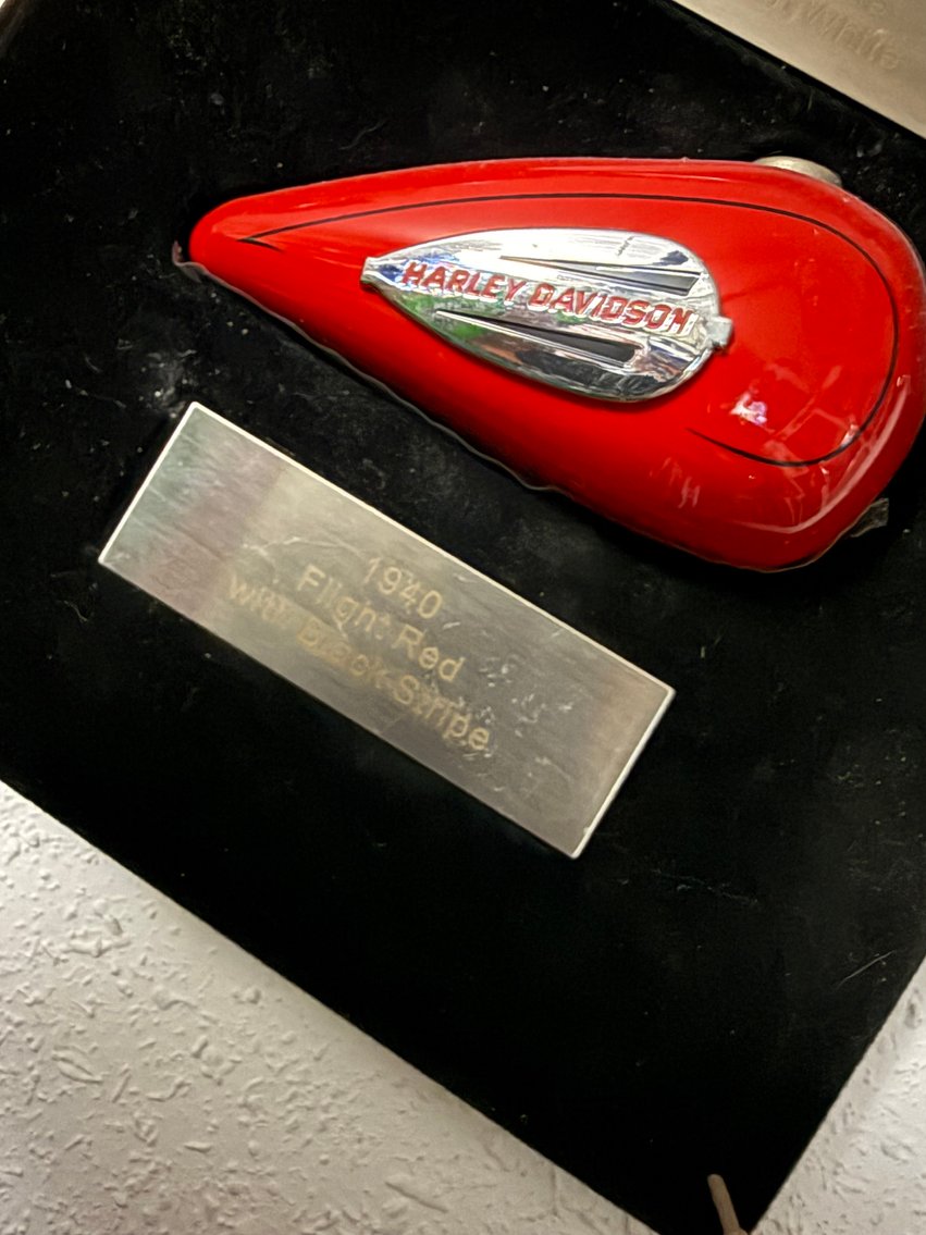 Image for Hurricane, WV – Glassware, Antiques, Clocks, Lamps, Diecast Cars, Model Planes, Model Boats, Artwork and More!