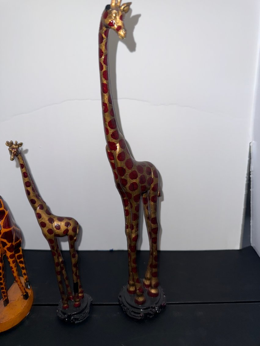 Image for Hurricane, WV – Glassware, Antiques, Clocks, Lamps, Diecast Cars, Model Planes, Model Boats, Artwork and More!