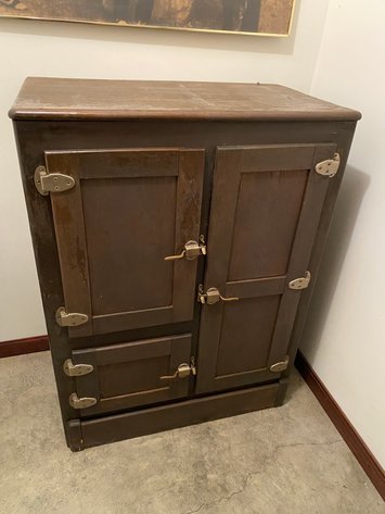 Image for Uniontown, PA -- Oriental style Furniture, Quality Bedroom suites, Curio cabinets, Sofas, Chairs, Dining Room suite, Tables, Lamps, Patio Furniture. Framed Artwork, Lladro, Household items