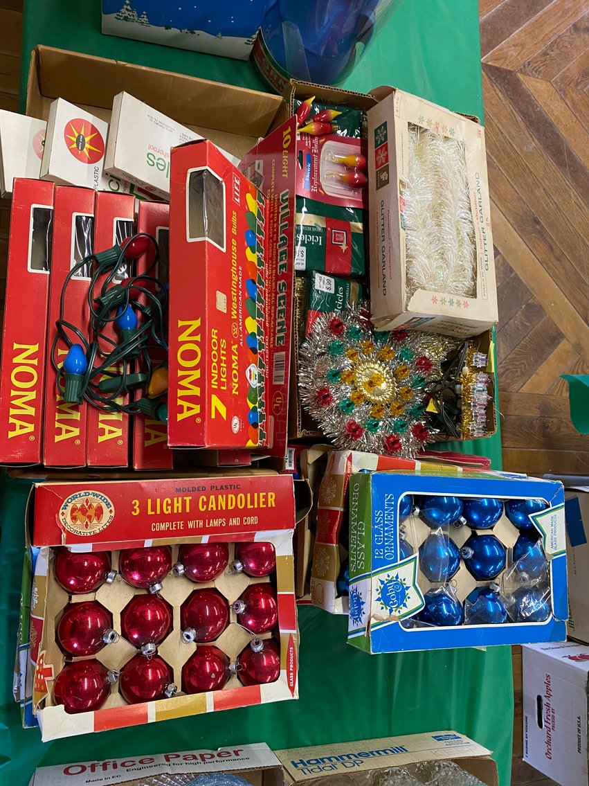 Image for Jane Lew, WV – Online Only Loads of Glassware, Antiques, Household, Seasonal Decorations