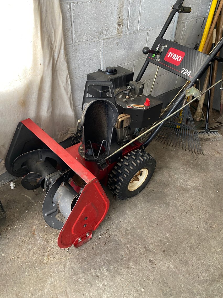 Image for Connellsville, PA -- 2013 Dodge Ram 1500, Furniture, Appliances, Tools, Riding mower, Snow Blower, Gun Safe, Household items, Blow Molds, Lift Chair, Mobility Chair, More!