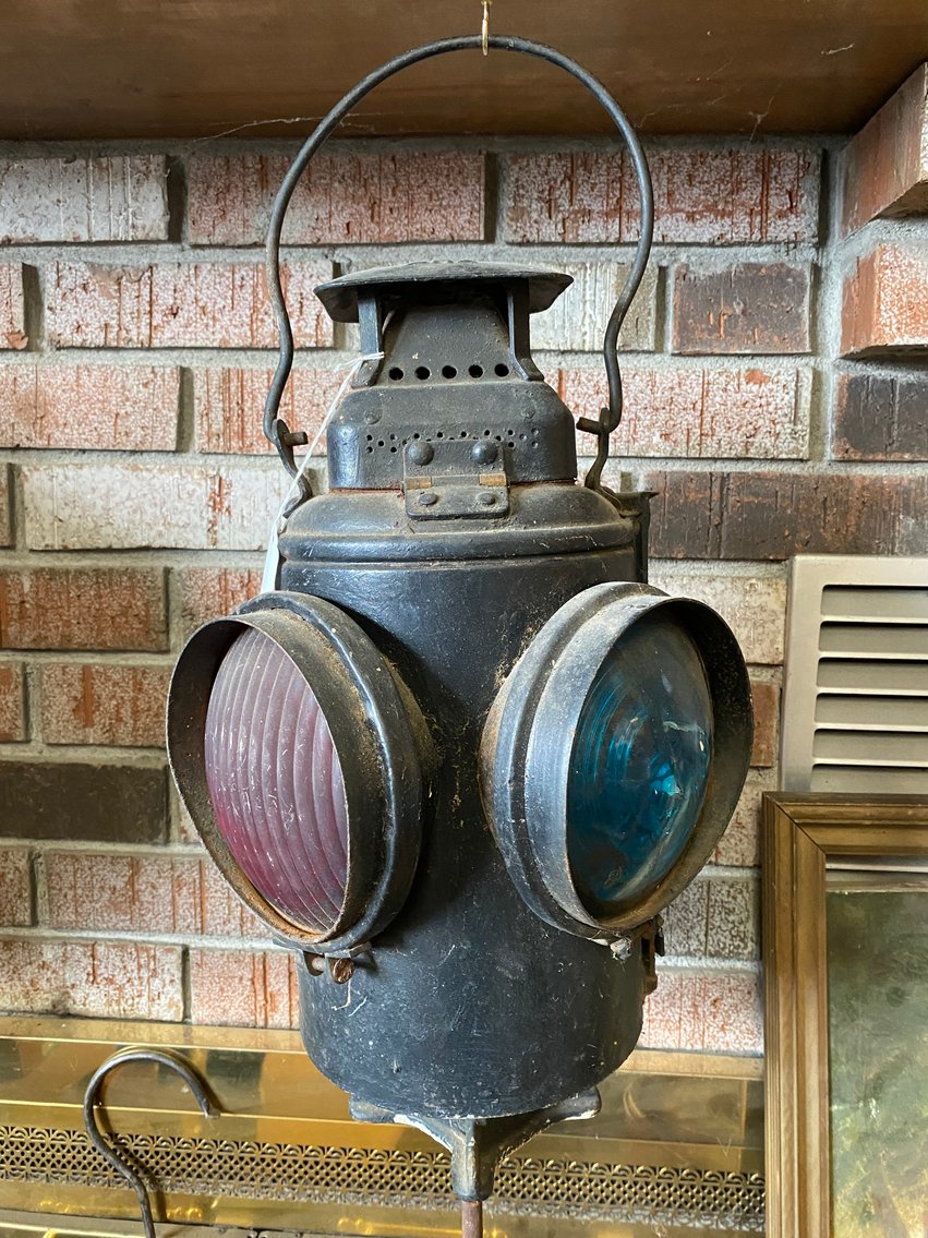 Image for Morgantown, WV -- Huge Antique Auction #1 of 3 for Sanders Antiques of Morgantown, WV 500 Lots!