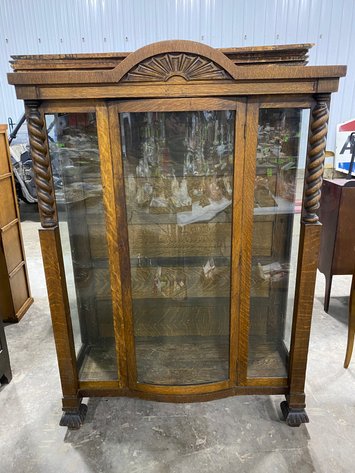 Image for Shinnston, WV -- 500+ LOTS, Antiques, Glassware, Antique Furniture, Collectibles, Vintage Items