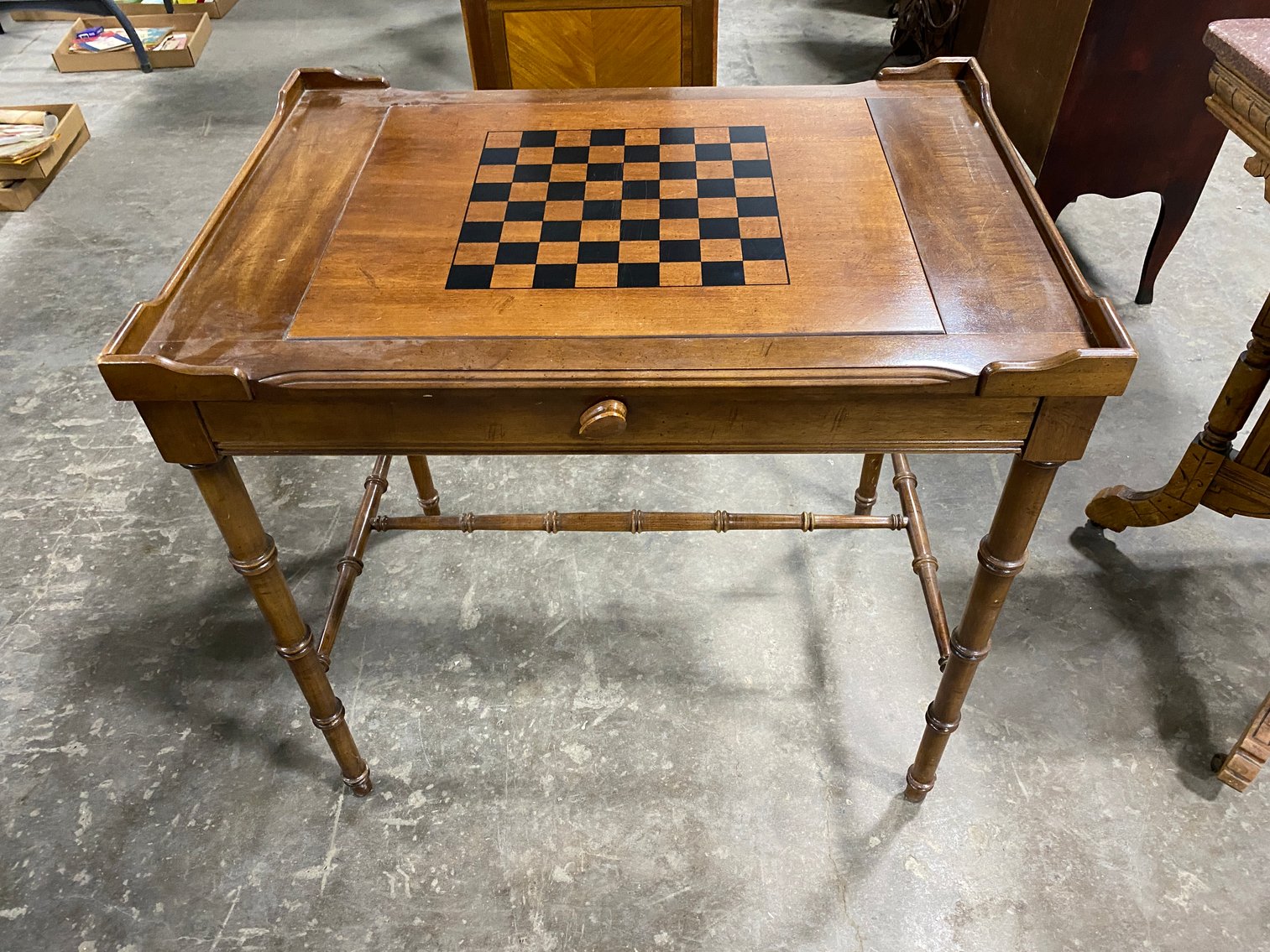 Image for Shinnston, WV -- 500+ LOTS, Antiques, Glassware, Antique Furniture, Collectibles, Vintage Items