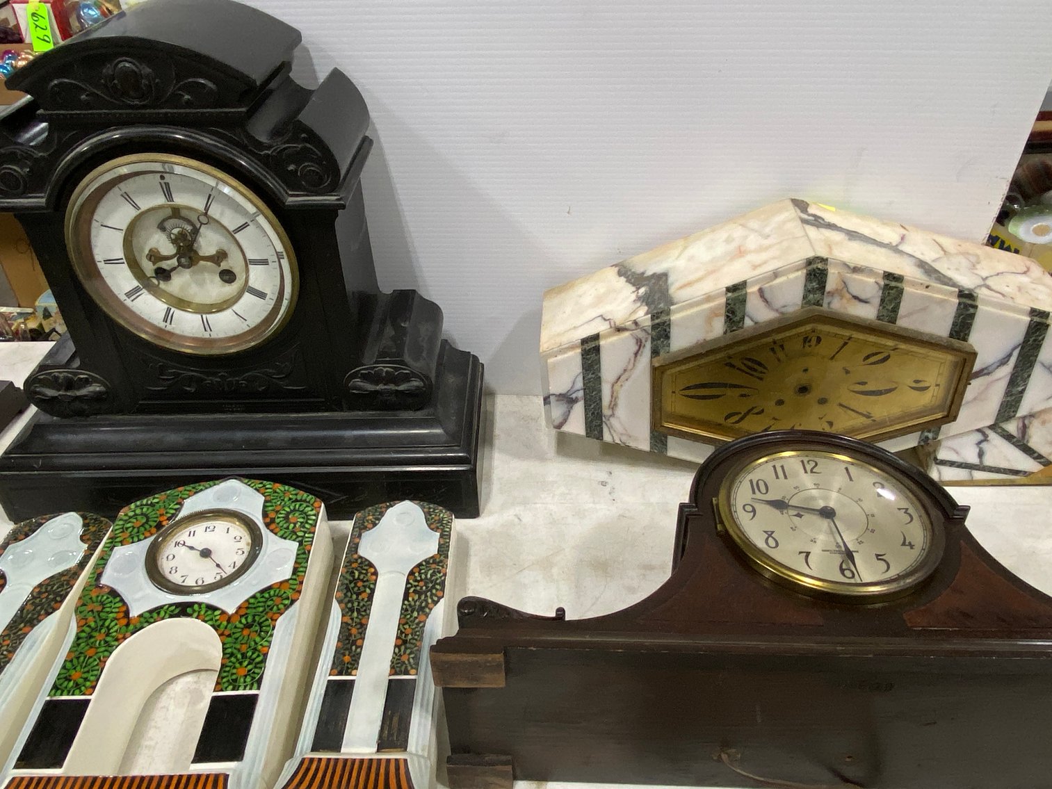 Image for Shinnston, WV -- 500+ LOTS, Antiques, Glassware, Antique Furniture, Collectibles, Vintage Items