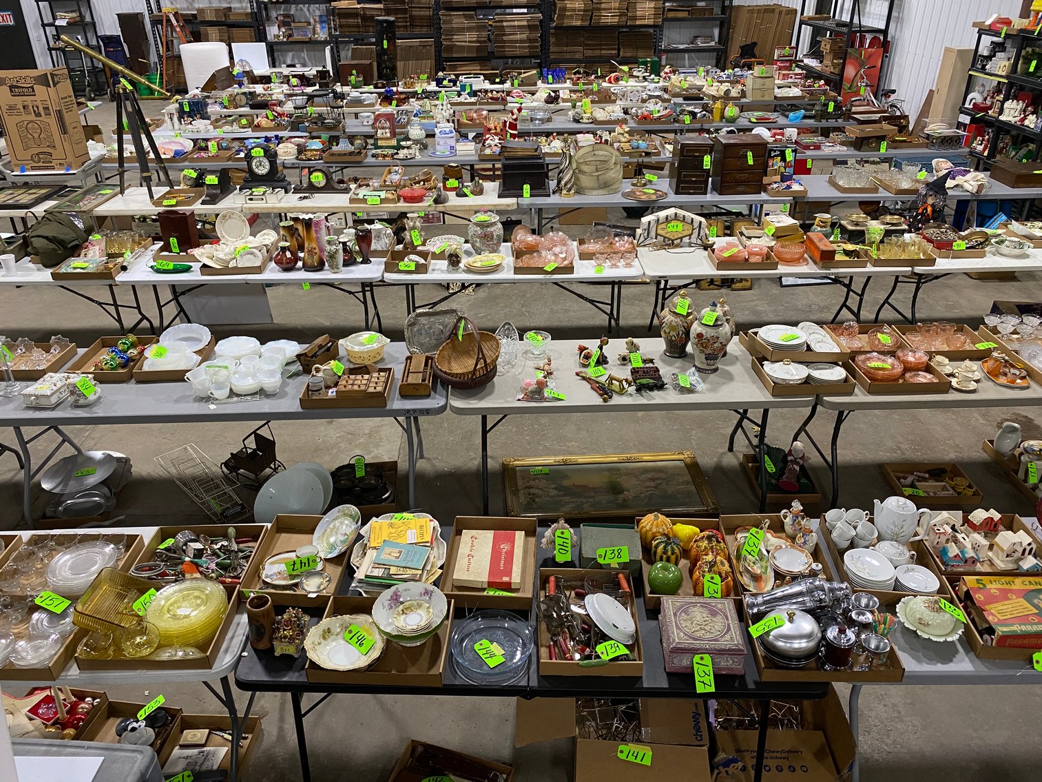 Image for Shinnston, WV -- 500+ LOTS, Antiques, Glassware, Antique Furniture, Collectibles, Vintage Items