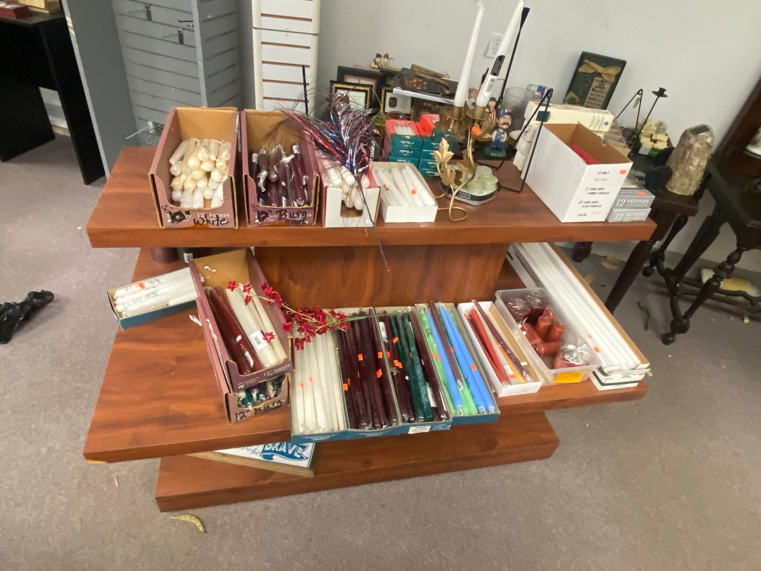 Image for Ansted, WV – Flower Shop Materials and Decorations, Coolers, Christmas Wreaths, Candle Holders, Retail Store Racks and More!