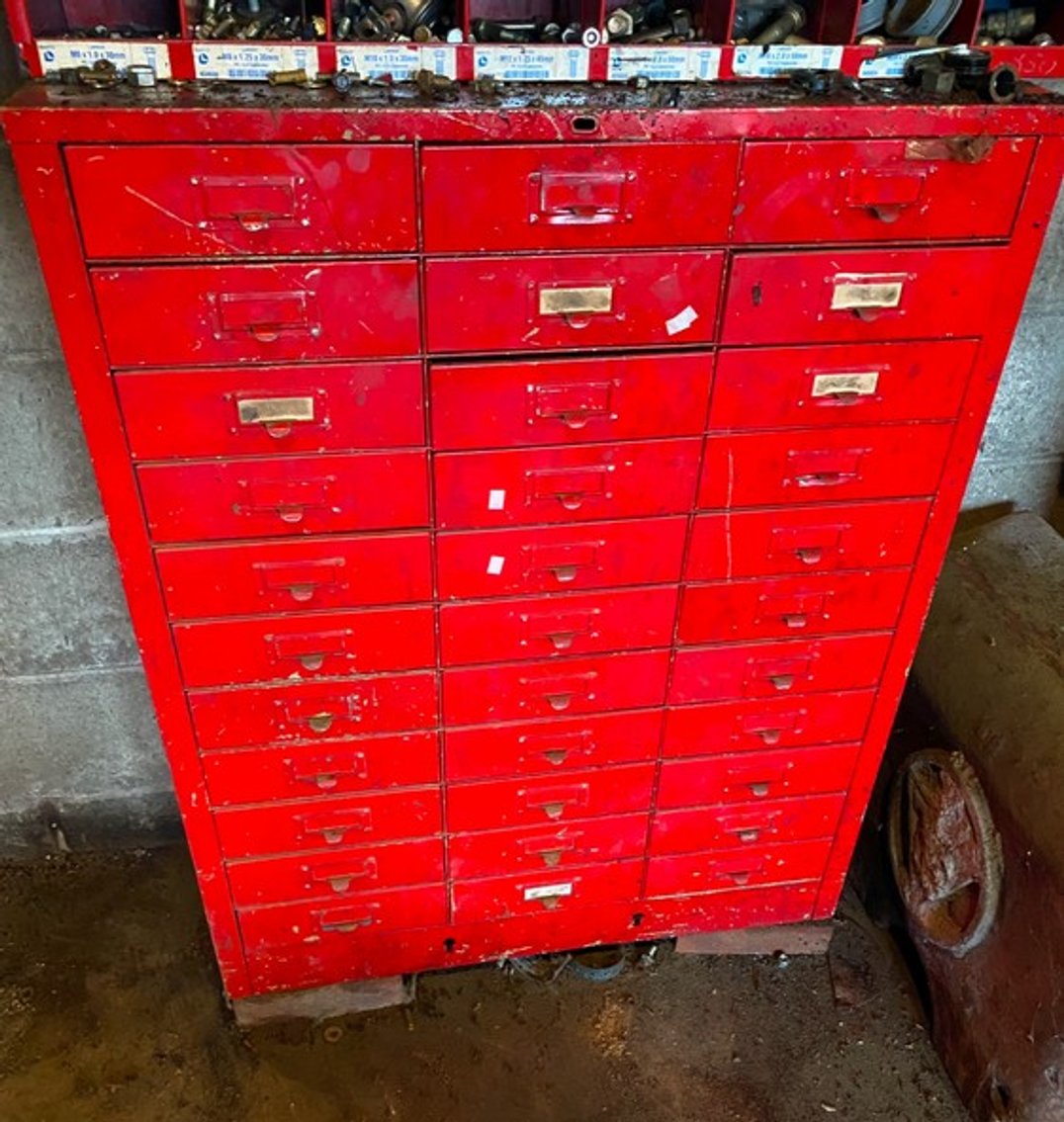 Image for Smithfield, PA - JD 420 Tractor, JD Parts, High Quality Tools, Woodworking Equipment, Machinist Tools, Lathes & Presses, and V8 Ford Motors