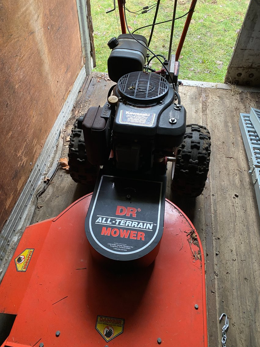 Image for Tunnelton, WV -- Equipment & Estate Auction – GMC Sierra, F-550 Utility Truck, Zero-Turn Mowers, Shipping Containers, Boats