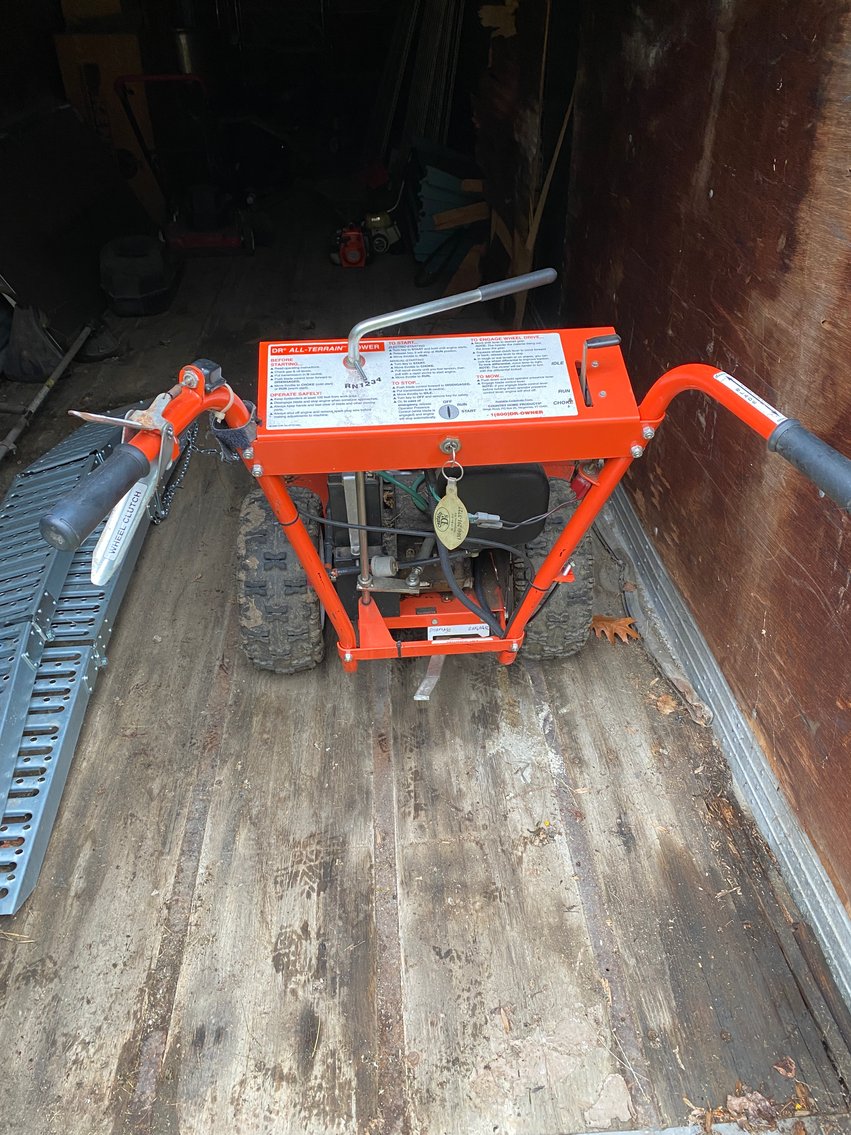 Image for Tunnelton, WV -- Equipment & Estate Auction – GMC Sierra, F-550 Utility Truck, Zero-Turn Mowers, Shipping Containers, Boats